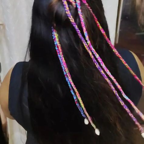 This Navratri, Elevate Your Style with Our Boho Hair String Featuring Kaudi Shell! #crochetinery In frame:@renu_studio5 Get ready to dance the night away in style with our stunning Navratri-inspired boho hair string, beautifully adorned with a kaudi shell! - Handcrafted with love and attention to detail - High-quality kaudi shell adds a touch of elegance - Colorful thread tassels for a bohemian vibe *Perfect for:* - Garba nights - Dandiya raas performances - Navratri celebrations Order... Kodi Hairstyle For Navratri, Diy Navratri Hair Accessories, Navratri Hair Accessories Handmade, Navratri Hair Accessories, Hair String For Navratri, Dandiya Raas, Thread Tassels, Boho Hair, Boho Hairstyles