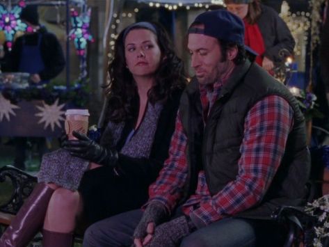 Luke And Lorelai, Luke Danes, Gilmore Girls Outfits, Lauren Graham, Lorelai Gilmore, Girl Couple, Still In Love, Gilmore Girls, This Moment