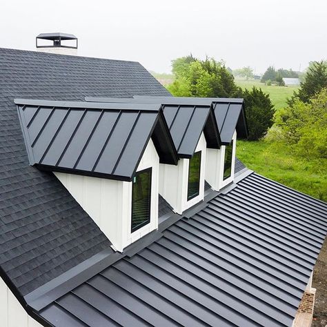 Charcoal Metal Roof, Diy Metal Roof, Modern Roof Design, Residential Metal Roofing, Metal Roof Panels, Metal Roof Tiles, Corrugated Metal Siding, Gable Roof Design, Metal Roof Houses