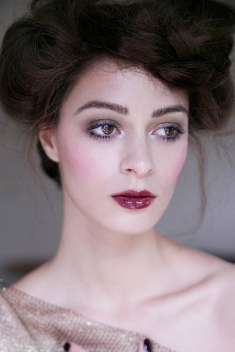 Edwardian Makeup, 1900's Makeup, Victorian Makeup, Blue Lashes, Purple Smokey Eye, Berry Lips, Dark Lipstick, Terra Nova, Braut Make-up