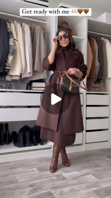 Mimi ~𝑓𝑎𝑠ℎ𝑖𝑜𝑛 𝑖𝑛𝑠𝑝𝑜 on Instagram: "🤎🤎 hello hello all chocolat 🍫 vibes for today Details : Coat mango linked in my highlights and LTK Dress old Boots Prada vintage Bag mango old Jewelry @liasjewelry.paris" Mango Bag Outfit, Prada Vintage Bag, Mango Bags, Old Boots, Old Jewelry, Vintage Bags, Cloth Bags, Mango, Prada