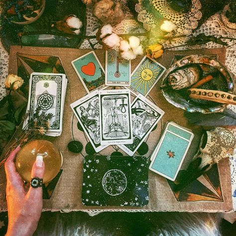 🌛Dori🌜 on Instagram: “What is your favorite divination method? I use tarot, oracle and Lenormand cards and naturally I used them for different purposes... Tarot…” Tarot Card Reader Table Decor, Reader Aesthetic, Divination Methods, Tarot Card Reader, Lenormand Cards, Tarot Card Readers, Tarot Reader, Table Set Up, Drawing Stuff