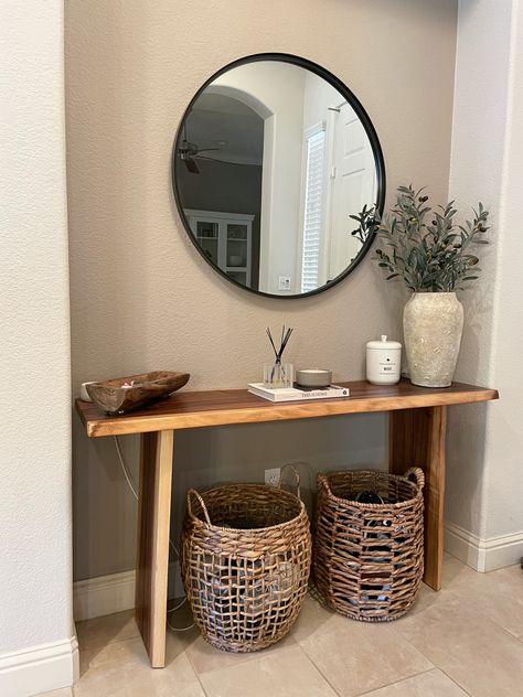 Home entry way, console table, home decor, round mirror, modern vase Entry Way Console Table, Rounded Mirror, Home Entry Way, Entry Way Table, Luxe Decor, Home Entry, Table Home Decor, Modern Console Tables, Home Entrance Decor