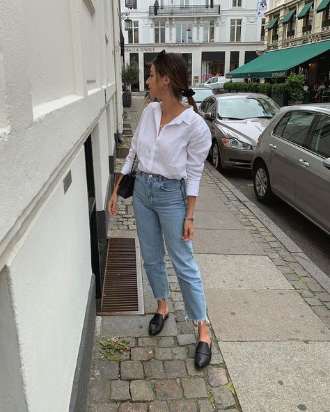 Outfit Links, Basic Jeans, Linen Shirts, Skirt Jumpsuit, Jeans White, Work Outfits Women, Looks Vintage, Outfits Casuales, White Tops