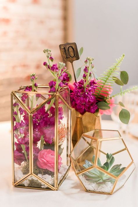 25 Modern Industrial Geometric Wedding Ideas#weddingideas #industrialweddings #geometricweddingideas Geometric Terrarium Wedding, Succulent Wedding Centerpieces, Unique Wedding Centerpieces, Terrarium Centerpiece, Terrarium Wedding, Succulent Centerpieces, Geometric Terrarium, Wedding Floral Centerpieces, Succulent Wedding