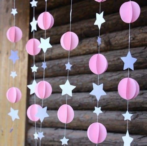 Paper Projects Diy, Wall Hanging Crafts, Diy Birthday Decorations, Diy Paper Crafts Decoration, Hanging Mobile, Paper Crafts For Kids, Paper Crafts Diy Tutorials, Paper Crafts Diy Kids, School Decorations