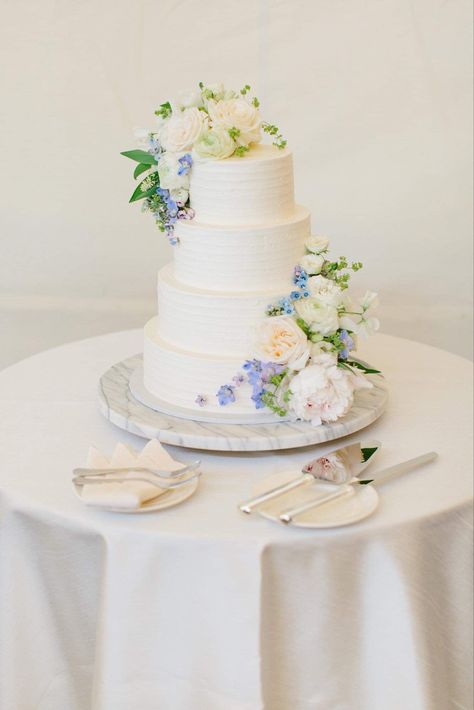 Textured Wedding Cake With Flowers, Wedding Cake Blue Flowers, Blue Floral Wedding Cake, Simple Lilac Wedding Cake, Simple Wedding Cake Lilac, Periwinkle Wedding Cake, Pale Blue And White Wedding Cake, Wedding Cake Lilac Flowers, Hydrangea Wedding Cake