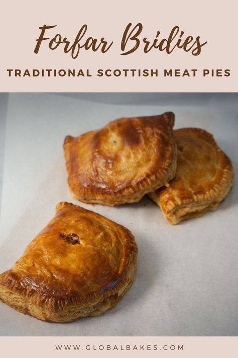 Meat Pies With Puff Pastry, Scottish Hand Pies, Scottish Meat Pies, Forfar Bridie Recipe, Bridies Recipe, Scottish Meat Pie, Scottish Meat Pie Recipe, Scottish Party, Chicken Pies