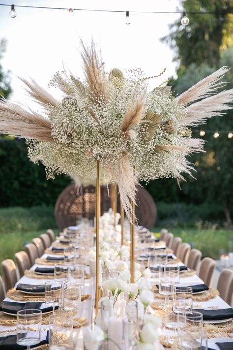 Pampas wedding decor ✅ An elevated poolside backyard wedding reception ✅ Aperol spritz wedding cocktails ✅ A lace wedding dress ✅ This backyard Los Angeles micro-wedding truly had it all! Brought to life by wedding planner: Erica Marie Events, wedding florist: Nu Leaf Design and wedding photographer: McCall & Nikki Ryan Photography. Pampas Grass Head Table, Pampas Grass Long Table, Feather Wedding Centerpieces, Pampas’s Grass Wedding Decor, Bride And Groom Table Pampas, Wedding Decorations Pampas, Boho Wedding Table Decor Pampas, Aperol Spritz Wedding, Wedding Cocktail Table Decor