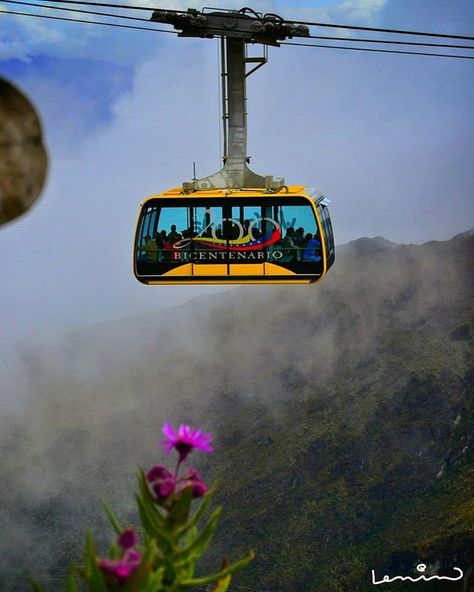 Sistema teleférico de Mérida.  Fotografía cortesía de @leninfrancog  #LaCuadraU #GaleriaLCU #Merida #Venezuela #VenezuelaHermosa Latin America, Travel Pictures, Madrid, Travel, On Instagram