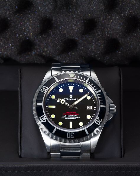 https://flic.kr/p/q7hQ4A | Steinhart Watch_1 Luxury Vintage Watch With Skeleton Dial, Vintage Black Watch With Skeleton Dial, Luxury Vintage Watches With Tachymeter, Steinhart Ocean One, Steinhart Watch, Oris Watches, Diver Watch, Vintage Military Watches, Rolex Oyster