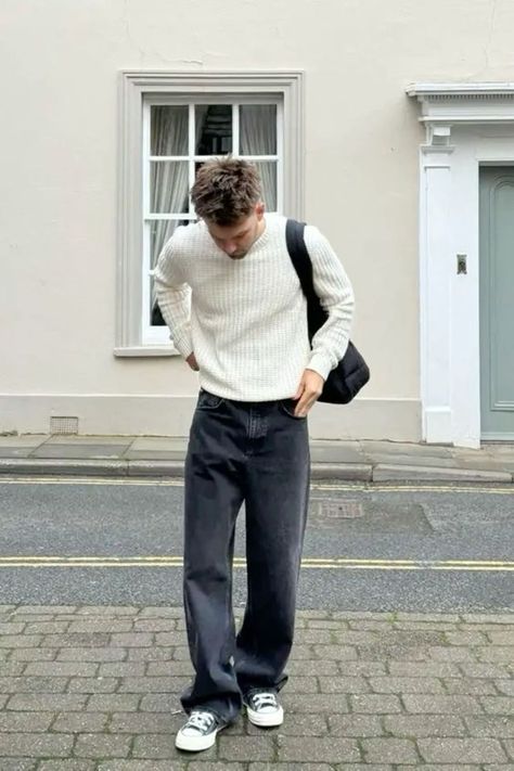 Scandinavian Street Style Men, Guy Converse Outfits, Men’s Autumn Casual, Men 2024 Fashion, Outfit Ideas Fall Men, Dark Wash Jeans Outfit Men, Mens College Outfits, Fall Outfit Ideas Men, Mens Outfit Jeans