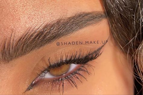 ig @shaden.make.up Fox Eye Eyeliner, Fox Liner, Fox Eye Lash Extensions, Desired Eyes, Fox Eyeliner, Arab Makeup, Eye Eyeliner, Arabic Makeup, Amber Eyes