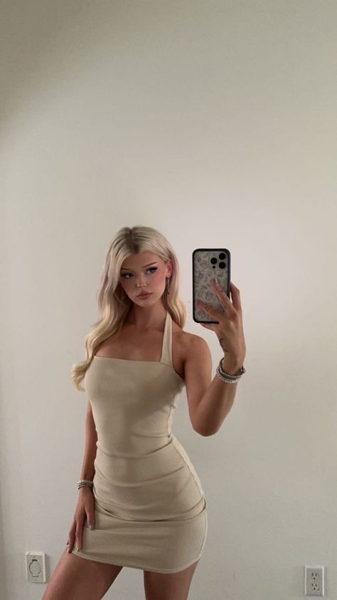 Yn Face, Loren Gray Outfits, Loren Gray Instagram, Gray Photos, Delta Dawn, Gray Outfits, Gray Instagram, Loren Grey, Harry Potter Stories