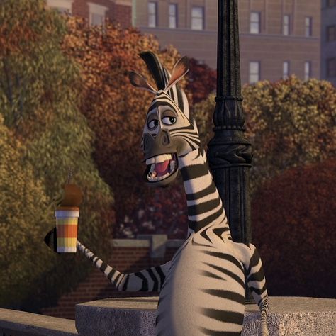 Madagascar Movie Characters, Madagascar 2005, Madagascar Movie, King Julien, Male Cartoon Characters, M&m Characters, Penguins Of Madagascar, Avatar Funny