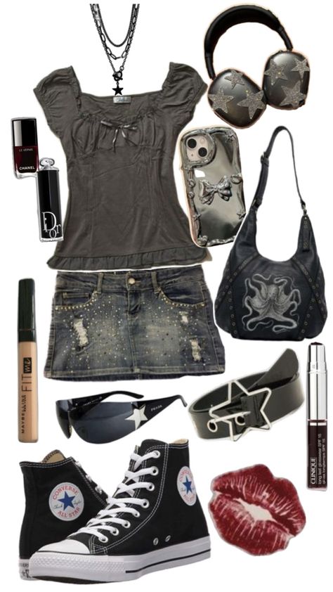 Grunge Outfit Aesthetic, Wornstar Clothing, Punk Shoes, 2000s Clothes, 2000s Outfits, Kawaii Fashion Outfits, 2000s Fashion Outfits, Swaggy Outfits, Cute Everyday Outfits