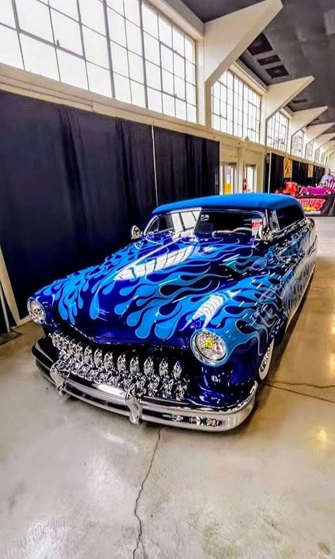 Custom Painted Cars, Hot Rod Flames, Cool Old Cars, Hot Rods Cars Muscle, Mercury Cars, Custom Cars Paint, Vintage Muscle Cars, Classic Cars Trucks Hot Rods, Lowrider Cars