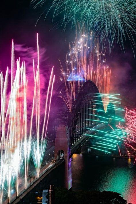 From top locations to rooms with a view, here are some of the best hotels to add to your wish list for Sydney New Year's Eve fireworks. Image: Beau Weti at Shangri La Sydney Sydney New Year, Goodbye 2022 Hello 2023, Sydney New Years Eve, Goodbye 2022, Rooms With A View, Hello 2023, New Years Eve Fireworks, Australia Beach, Shangri La Hotel