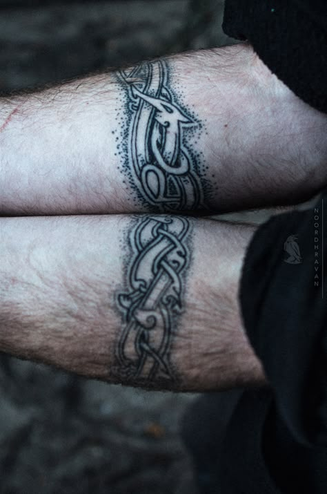 Viking Dragon Tattoo, Traditional Viking Tattoos, Wrist Band Tattoo, Band Tattoos For Men, Scandinavian Tattoo, Band Tattoos, L Tattoo, Band Tattoo Designs, Knot Tattoo