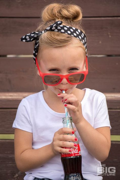 Fun Toddler Photoshoot Ideas, Fun Photoshoot Ideas For Kids, Coke Photoshoot, Coca Cola Photoshoot, Kid Photoshoot Ideas, 50s Photoshoot, Kids Photoshoot Ideas, Candy Photoshoot, Pinup Photoshoot