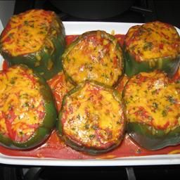 Stuffed Bell Peppers Recipe, Green Pepper Recipes, Vegan Burrito, Bell Pepper Recipes, Chipotle Sauce, Green Peppers, Peppers Recipes, Beef Dinner, Tomato Soup