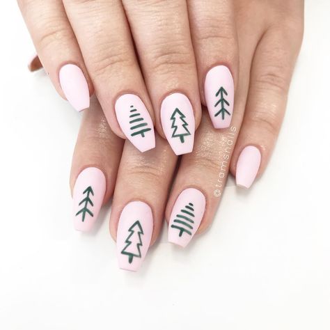 Christmas tree nails Simple Tree Nail Art, Line Christmas Tree Nails, Simple Christmas Tree Nail Art, Simple Christmas Tree Nails, Modern Christmas Nails, Tree Nail Designs, Christmas Tree Nail Designs, Christmas Tree Nail Art, Tree Nail Art