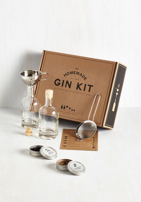 New Gadgets 2020, Gin Ideas, Homemade Gin, Gin Kit, Dry Martini, Indie Clothes, Gold Prom, Homemade Wine, Juniper Berries