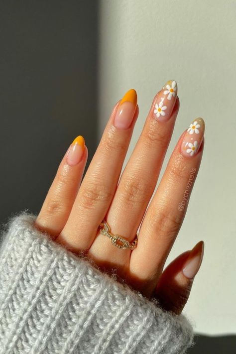 orange spring nails Bright Summer Nails Designs, Yellow Nails Design, April Nails, Bright Summer Nails, Spring Acrylic Nails, Spring Nail Trends, Daisy Nails, Flower Nail Designs, Cute Summer Nails