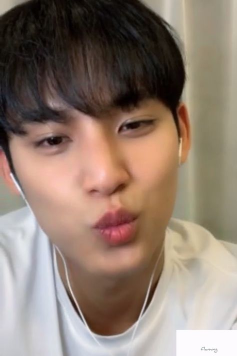 Mingyu Kiss, Kim Min Gyu, Kim Mingyu, Seventeen Debut, Mingyu Seventeen, Kim Min, A Kiss, Pledis Entertainment, Future Boyfriend