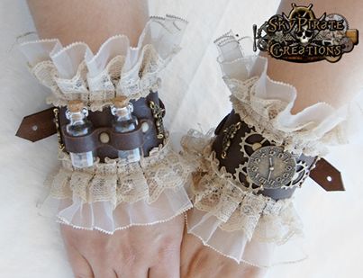 These are great I am going to make a pair soon. Steam Punk Art, Tiny Bottles, Costume Carnaval, Mode Steampunk, Steampunk Pirate, Steampunk Halloween, Steampunk Crafts, Style Steampunk, Steampunk Wedding