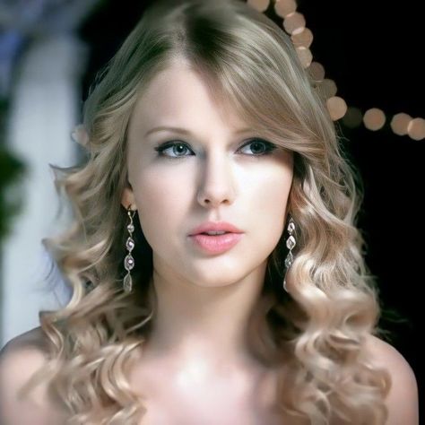 Taylor Swift 2006, Taylor Swift Icon, Brad Paisley, Taylor Swift Fearless, Taylor Swift Music, You Belong With Me, Taylor Swift Fan, Taylor Swift 13, Taylor Swift Pictures