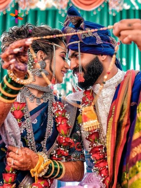 Marathi Wedding Couple, Photoshoot Ideas Indian, Marathi Couple, Couple Photo Shoot Ideas, Maharashtrian Bride, Photography Concepts, Marathi Wedding, Groom Photoshoot, Celebrity Bride