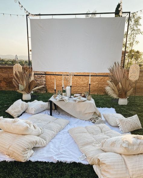 Pottery Barn on Instagram: “That first day of summer feeling ☀️ Kick off the season with outdoor essentials that make your backyard the perfect place to staycation ⛱️…” Movie Night Ideas Outdoor, Backyard Movie Night Ideas, Pottery Barn Outdoor, Kids Summer Bucket List, Fall Backyard, Outdoor Movie Screen, Outdoor Date, Aztec Decor, Backyard Movie Nights