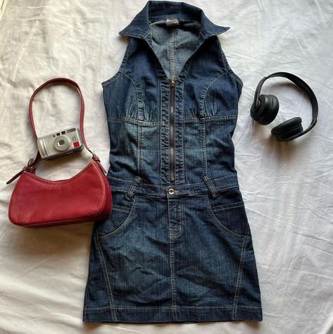 Jean Dress Aesthetic, Denim Dress Outfit Aesthetic, Denim Dress Aesthetic, Euphoria 2, Denim Dress Outfit, Downtown Outfits, Fits Aesthetic, Outfit 90s, Jean Dress