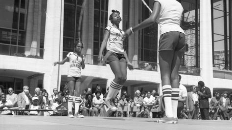 Tiny Jumpers Rule at the Double Dutch Summer Classic http://www.newyorker.com/culture/culture-desk/tiny-jumpers-rule-at-the-double-dutch-summer-classic?utm_campaign=crowdfire&utm_content=crowdfire&utm_medium=social&utm_source=pinterest #doubledutch #classic #active Dutch Aesthetic, Double Dutch, African American Culture, Lincoln Center, Modern Dance, The Plaza, Personal Health, Jump Rope, African American History