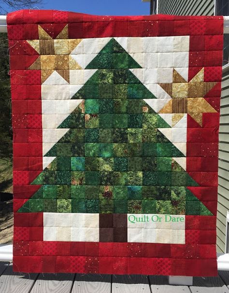 Quilt Or Dare Christmas Tree Quilt Patterns Free, Gold Fabrics, Christmas Tree Quilt Pattern, Autumn Sewing, Quilt Colors, Tree Quilt Block, Tree Quilt Pattern, Christmas Quilting Projects, Patchwork Quilting Designs