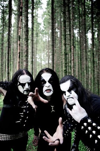 Immortal  Norwegian Black Metal. Norwegian Black Metal, Credit Note, The Scorpions, Viking Metal, Black Metal Art, Playing The Guitar, Nature Vibes, Guitar Playing, Extreme Metal