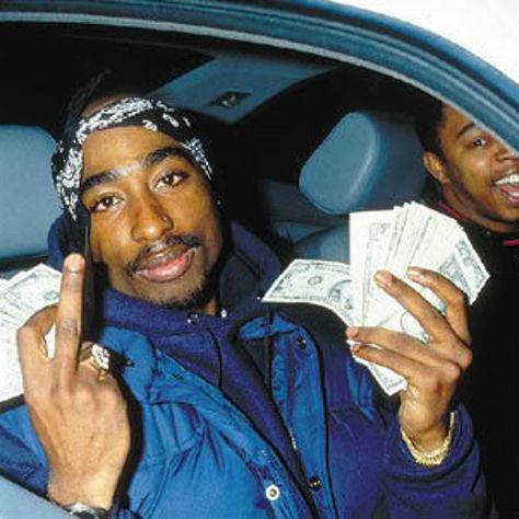 Tupac, Money