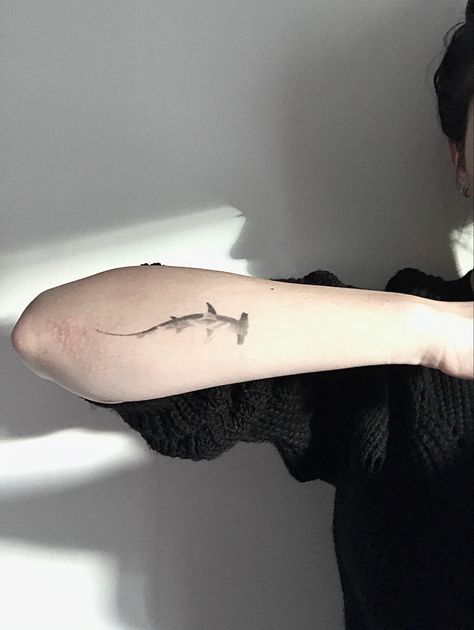 #hammerhead #tattoo #sharktattoo #blackandgreytattoo #shark #armtattoo #hammerheadtattoo Hammerhead Line Tattoo, Hammerhead Tattoo Shark, Small Hammerhead Shark Tattoo, Shark Tattoo On Arm, Shark Tattoo Arm, Shark Arm Tattoo, Shark Tattoo Men, Oceanic Tattoo, Sharks Tattoo