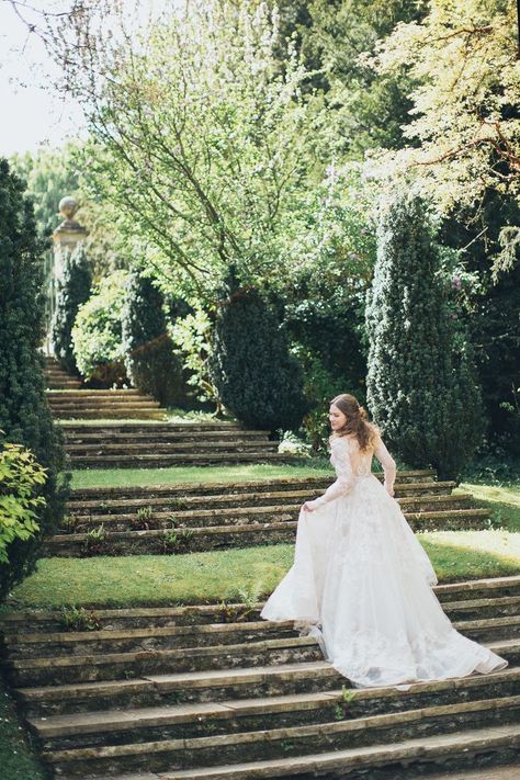 Elina Core, Botanic Wedding, Wedding Landscape, Cottage Core Wedding, Lover Wedding, Cottagecore Wedding, Cottage Wedding, Cotswolds Wedding, English Wedding