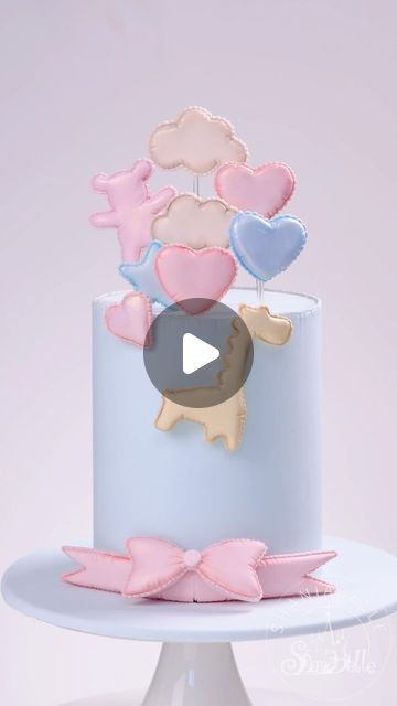 shaniabelle fondant on Instagram: "🦒🫧🎀Edible Foil Balloon Fondant Cake

Making fondant look like foil balloons, hope this technique could be used to create your own cake, happy decorating!

🎈✨Here’s a step-by-step guide to achieve that shiny, metallic foil balloon look.

#cakedecoration#FoilBalloonCake#pinkcake #cakedecorator #cakedsign #caketutorials #kidscakes#partycakes #tutorial #cakehack #shaniabellecake #cutecake #fondant #fondantcake#cakeidea#foodphotography #foodphotographyandstyling #reelsinstagram #foodgasm #tasty #dessert #video #inspiration #instagood #reels #cakeart #sugarart #cakeideas #LoveCelebration #beautifulmoments" Foil Cake, Cake Techniques, Making Fondant, Cake Hacks, Tasty Dessert, Video Inspiration, Cake Making, Balloon Cake, Fondant Decorations