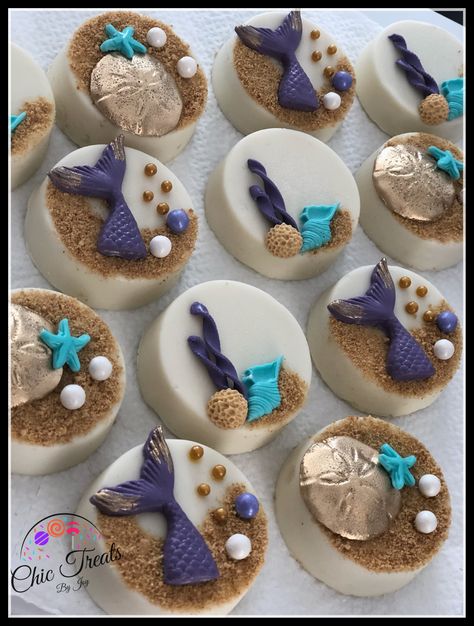 Mermaid Chocolate Covered Oreos, Mermaid Chocolate Covered Strawberries, Mermaid Oreos, Oreo Treats, Chocolate Covered Cookies, Chocolate Dipped Oreos, Anniversaire Diy, Dipped Oreos, Beach Cakes