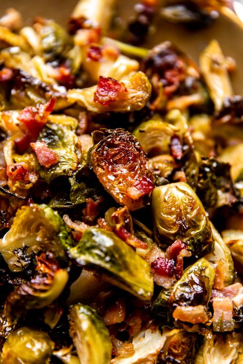 Maple Bacon Brussel Sprouts Maple Brussel Sprouts, Maple Bacon Brussel Sprouts, Baked Brussel Sprouts, Bacon Brussels Sprouts, Eating Veggies, Crispy Brussel Sprouts, Brussel Sprout Recipes Roasted, Bacon Brussel Sprouts, Roasted Brussel