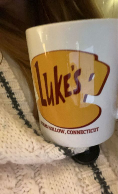 gilmore girls aesthetic mug lukes cardigan taylor swift Cardigan Taylor Swift, Gilmore Girls Aesthetic, Taylor Swift Cardigan, Stars Hollow, Gilmore Girls, Taylor Swift, Swift, Mug