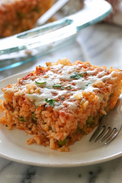 Sicilian Rice Ball Casserole – everything you love about arancini made into an easy casserole for weeknight dinners. Freezer friendly and kid-friendly! Rice Ball Casserole, Italian Rice, Skinnytaste Recipes, Rice Ball, Italian Appetizers, Skinny Taste Recipes, Rice Balls, Favorite Appetizers, Make Ahead Meals