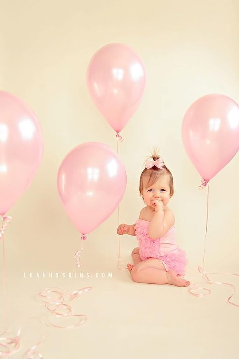 Neat Photo Bb, Manual Photography, 1st Birthday Pictures, 1st Birthday Photoshoot, First Birthday Pictures, 1st Birthday Photos, Birthday Photography, Foto Baby, Baby 1st Birthday