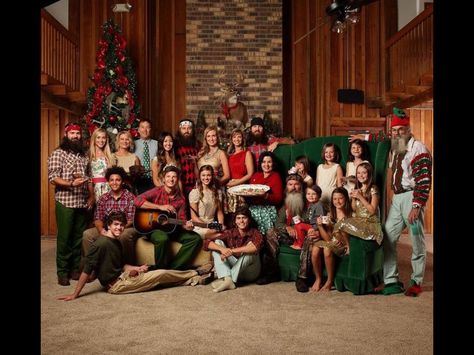 Duck Dynasty Family Duck Dynasty Family, John Luke, Big Family Photos, Robertson Family, Christmas Family Photoshoot, Duck Commander, Duck Calls, Family Christmas Pictures, Christmas Albums