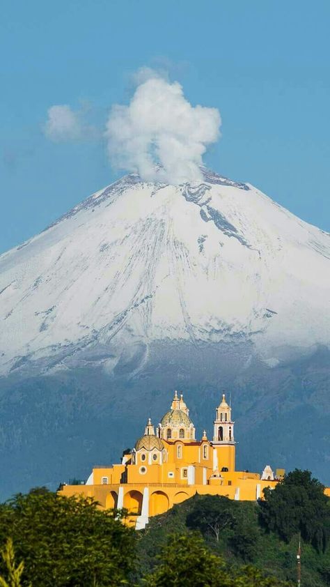 Pablo Osorio Fotografía- Volcán Popocatépetl,  Puebla México. Puebla City, México City, Most Beautiful Cities, Mexico Travel, Day Tours, Mexico City, Volcano, Pyramid, Day Trip