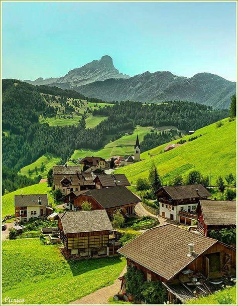 Swiss Village Aesthetic, Minecraft Swiss Village, Minecraft Swiss House, Italian Mountain Village, Beautiful Villages Nature, Mountain Side Village, Town In Mountains, Village From Above, Heavenly Scenery