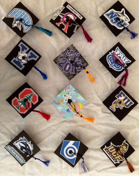 Mini graduation caps Bottle Toppers, Graduation Caps, Unique Diy Gifts, Graduation Cap, Diy Art, Gift Wrapping, Gifts, Art, Diy Artwork